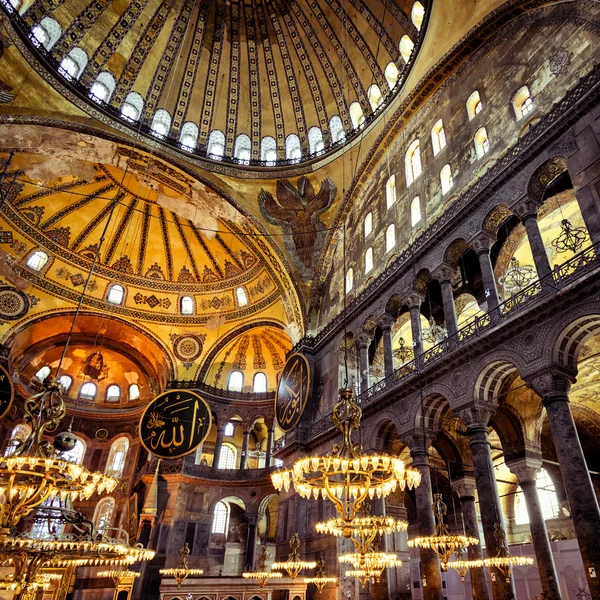 Uvnitř chrámu Hagia Sophia, Istanbul, Turecko — Stock fotografie