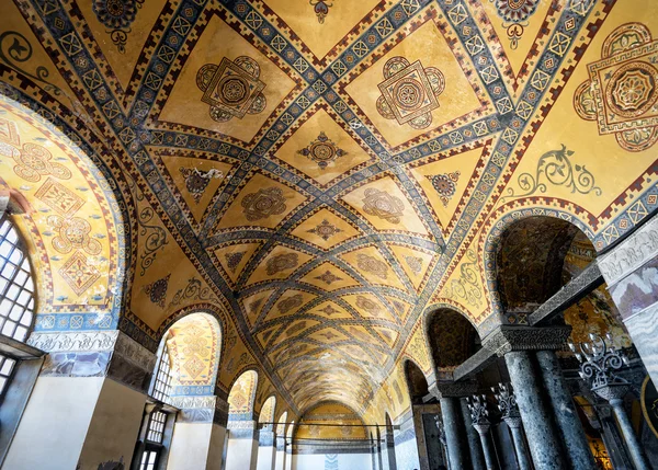 Le plafond intérieur de Hagia Sophia (Ayasofya), Istanbul, Turquie — Photo