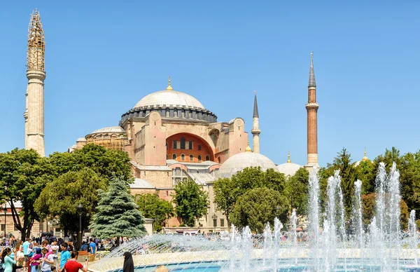 圣索菲亚大教堂在伊斯坦布尔，土耳其 — 图库照片
