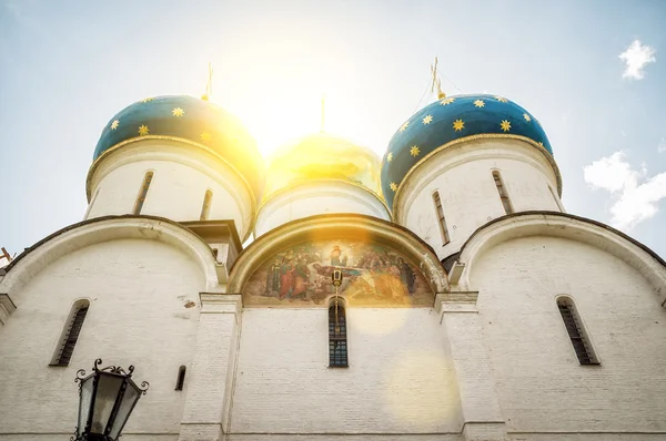 Catedral da Assunção em Trinity Lavra de São Sérgio em Sergiyev — Fotografia de Stock