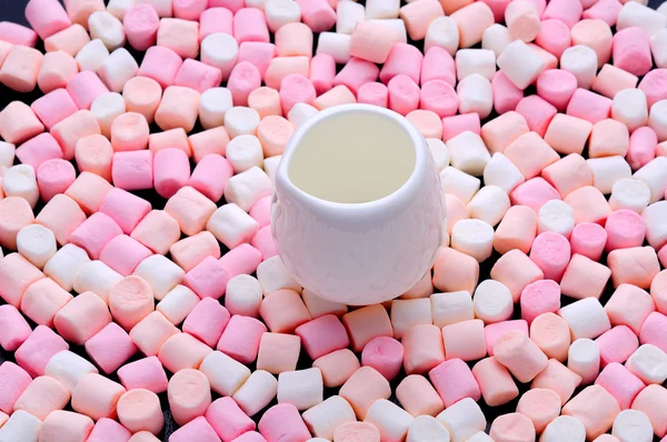 Růžové a bílé mini marshmallows — Stock fotografie