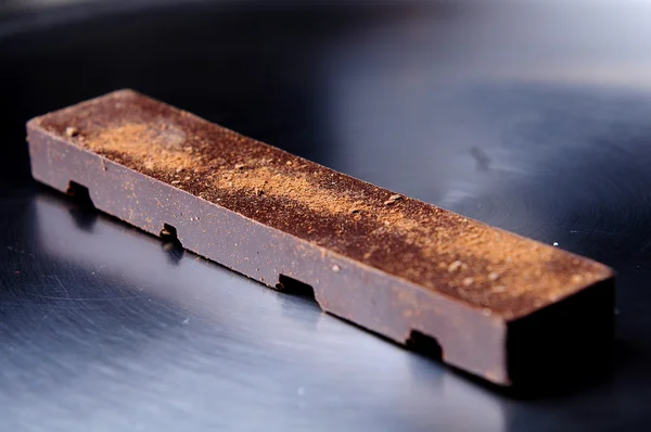 Hořká čokoláda se skořicí — Stock fotografie