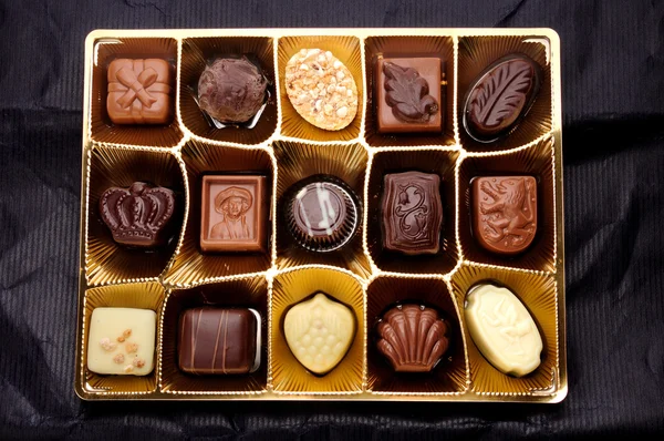 Divers bonbons au chocolat — Photo