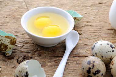 Ham organik bıldırcın yumurtası