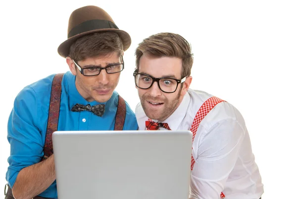 Homens de negócios de humor com computador portátil — Fotografia de Stock