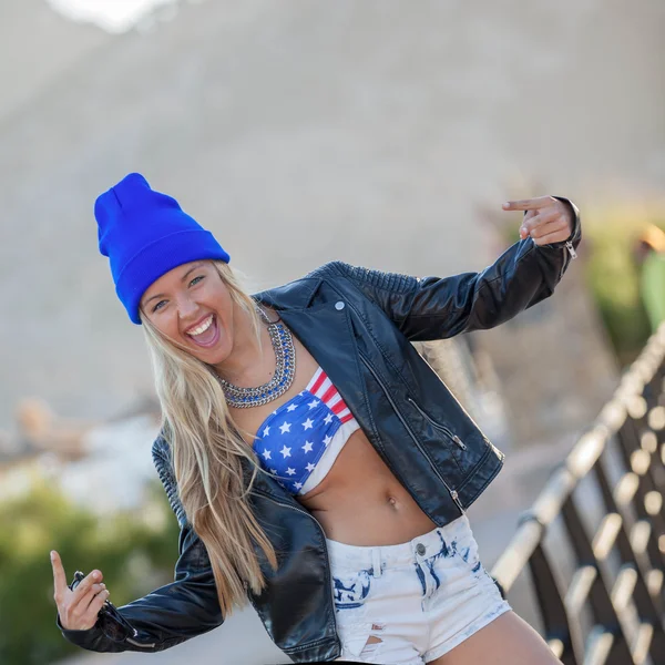 Young confident american teen girl — Stock Photo, Image