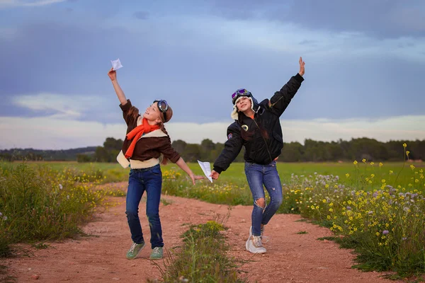 Concept voor vlucht-, reis-, vakantie- of vakantie — Stockfoto