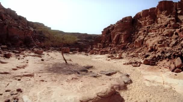 Canionul Dahab Culoare Adâncă Din Egipt Munți Portocalii Frumoși Ziua — Videoclip de stoc