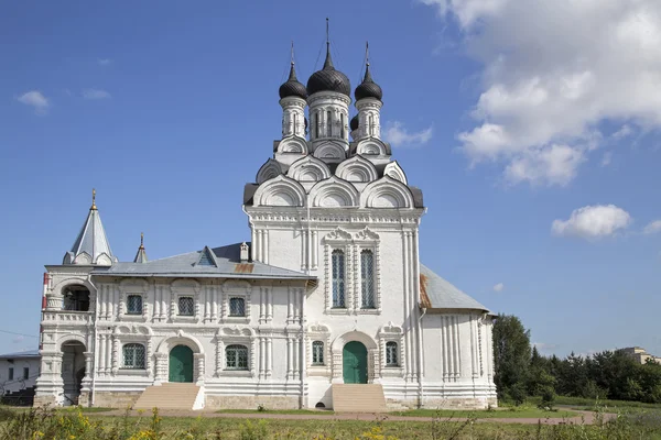 Церква Благовіщення Пресвятої Богородиці. Село Tayninskoye. — стокове фото