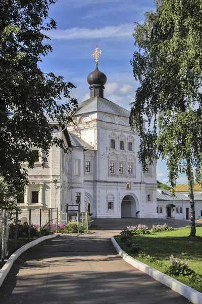 Монастир в сонячний день . — стокове фото