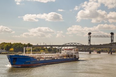 Siniter Nehri üzerinde