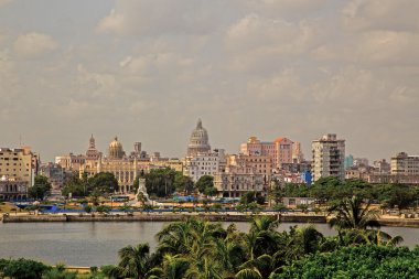 Biraz Havana çok uzak