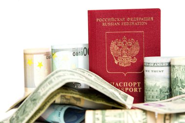 Rus pasaportu ve para birimi