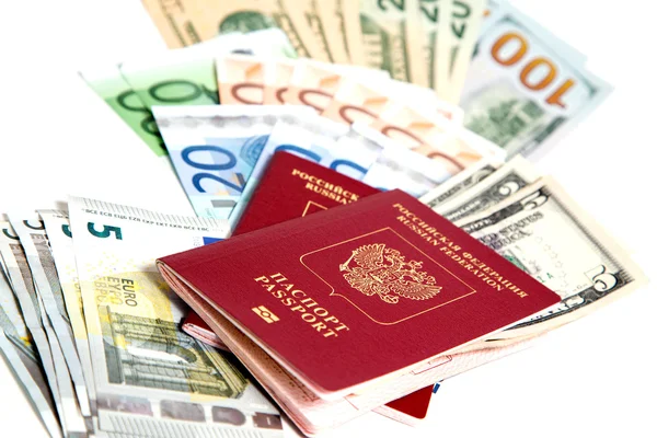 Pasaporte ruso y moneda — Foto de Stock