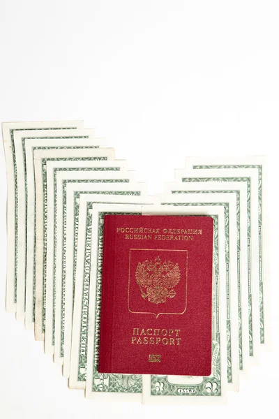 Pasaporte ruso y moneda — Foto de Stock