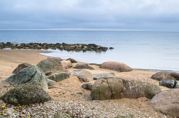 Rocky beach on the Gulf of Finland.  Estonia — Stock Photo, Image
