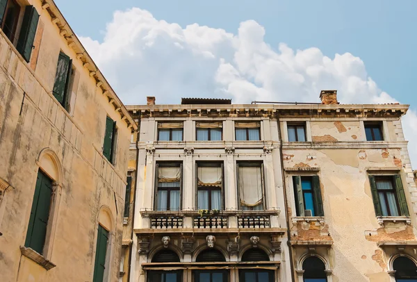 Schilderachtige Italiaanse house in Venetië, Italië — Stockfoto