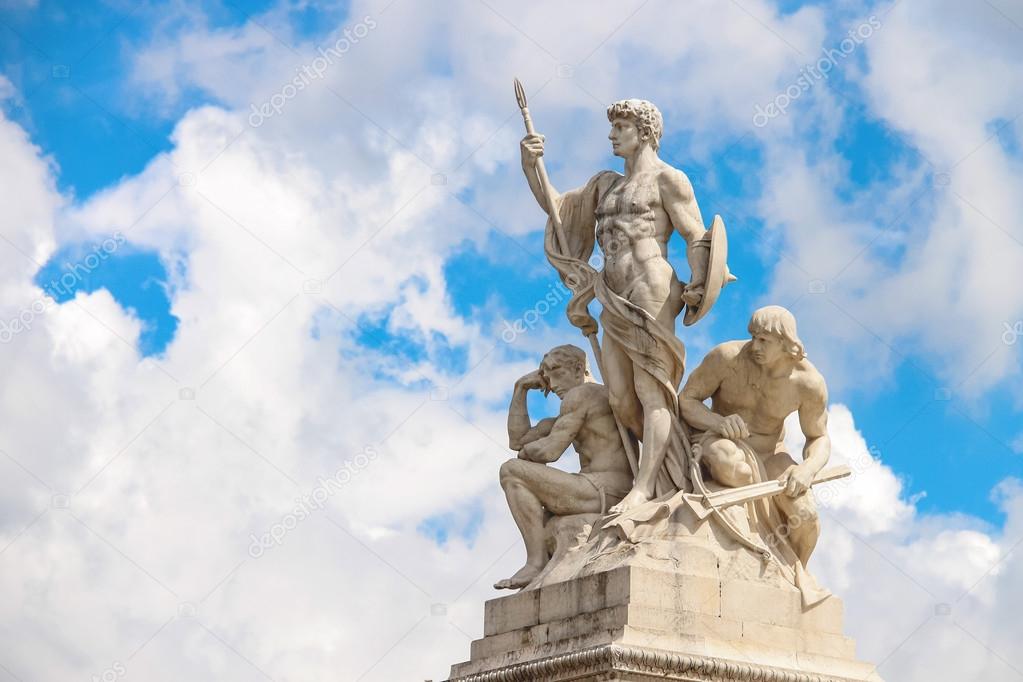 Statues in a monument to Victor Emmanuel II. Piazza Venezia, Rom