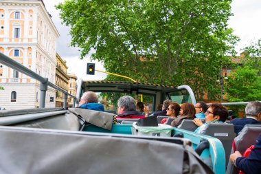 Turist otobüsü Roma, İtalya konumlar ziyaret
