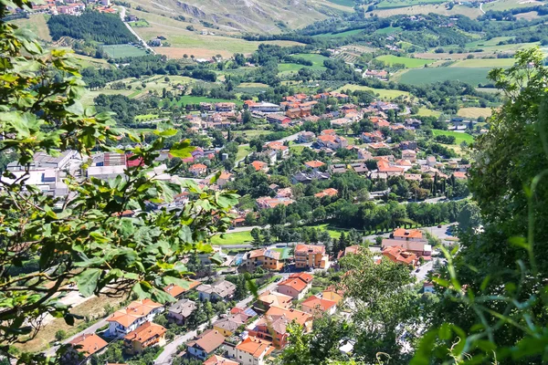 Pohled na obec od pevnosti San Marino. Republi — Stock fotografie