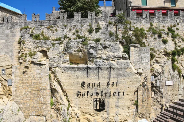 Cava dei Balestrieri - quarry crossbowmen in San Marino. The Rep — Stock Photo, Image