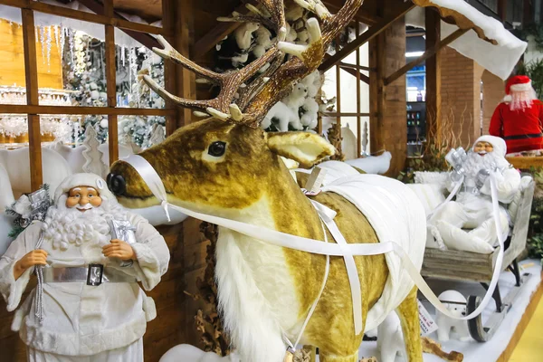 Grote Cristmas markt "Villaggio di Babbo Natale" in de tuin — Stockfoto