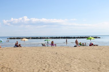Mar Beach resort Town Bellaria Igea turist güneşlenmek
