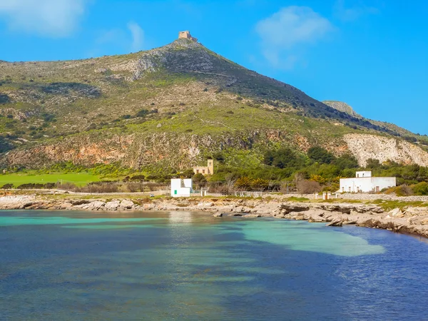 Solig dag på sicilianska ön Favignana — Stockfoto