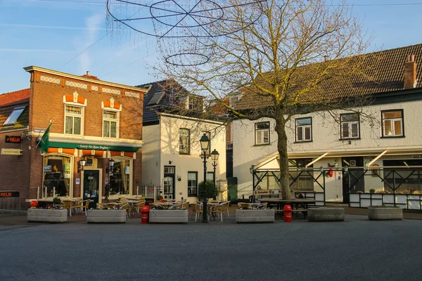 Tische im Freien Restaurant eeterij het kleine brughuis in holländisch c — Stockfoto