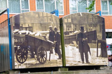 Waterlooplein piyasasında Ticaret pavyonlar tarihsel ph dekore edilmiştir.