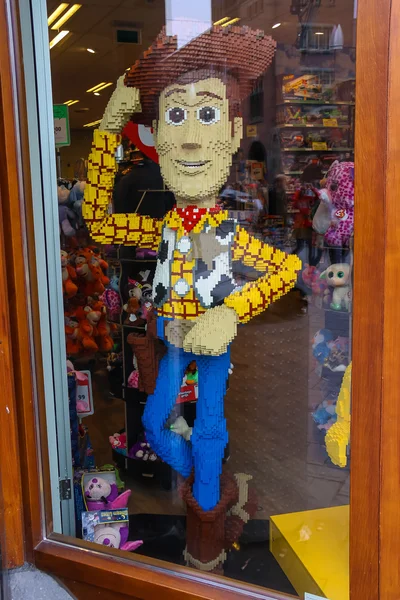 Shop window of toys in Amsterdam. Netherlands — Stock Photo, Image