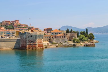 Eski bölümü Portoferraio denizden, Elba Adası, Toskana, Ita