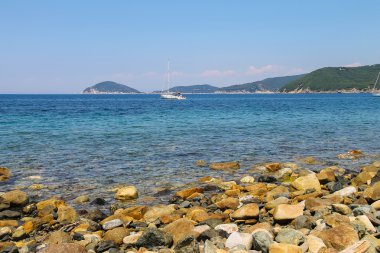 Yelkenli yat Tiren Denizi Elba Adası, İtalya
