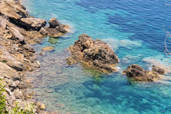 Pantai Laut Tyrrhenian di Pulau Elba, Italia — Stok Foto