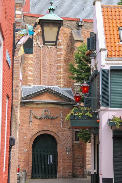 Waalse Kerk in het historische centrum van Haarlem, Nederland — Stockfoto