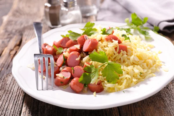 Arroz y salchichas con perejil — Foto de Stock