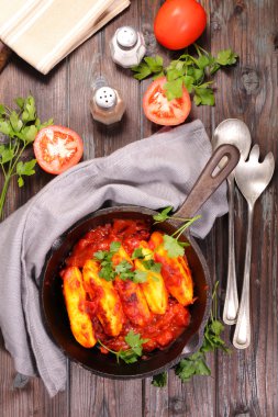 domates soslu quenelle