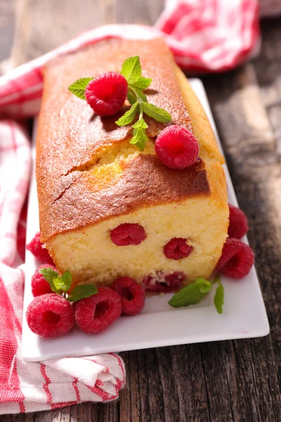 Gâteau à la framboise douce — Photo