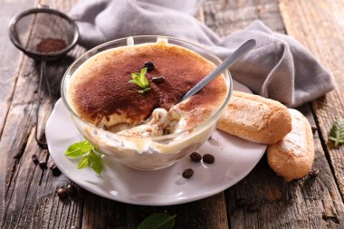 tatlı tiramisu tatlısı