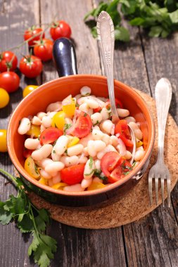 cannellini fasulye salatası