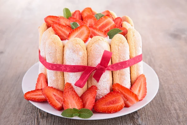 Strawberry charlotte cake — Stock Photo, Image