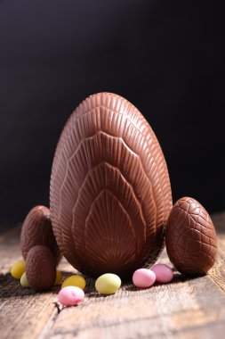 çikolata Paskalya yumurtaları