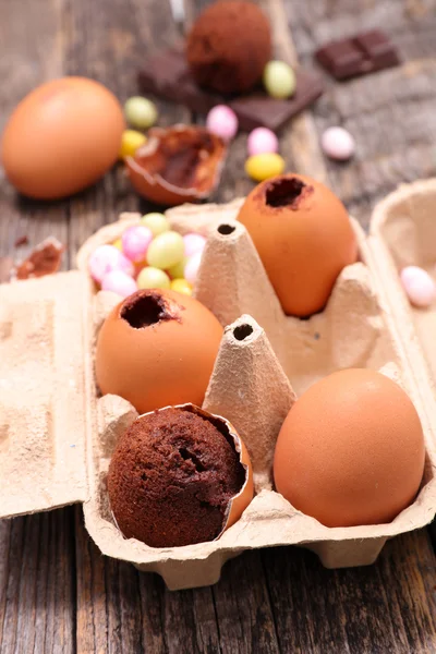 Easter eggs with chocolate brownies — Stock Photo, Image