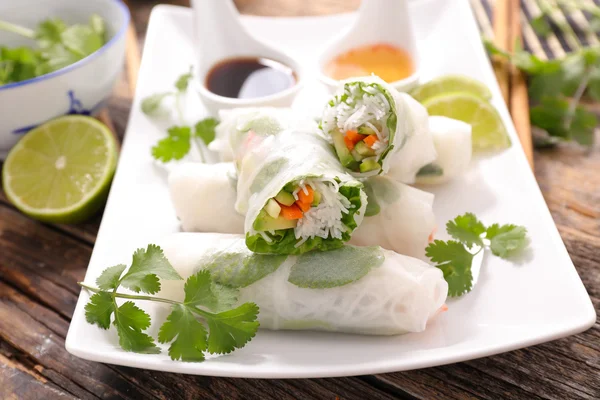 Fresh spring rolls — Stock Photo, Image