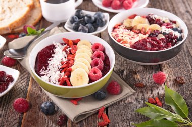 Acai smoothie kase çilek