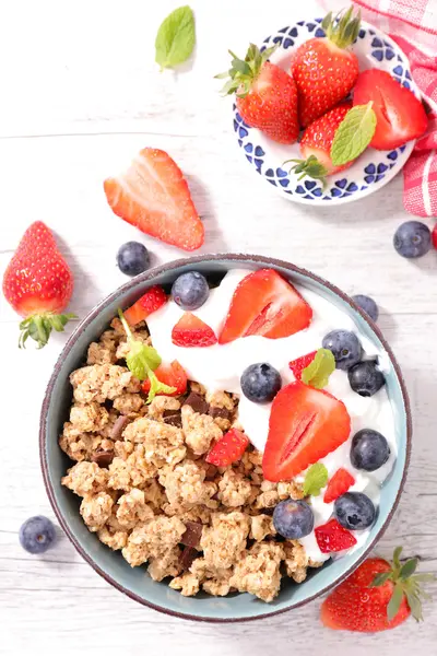 Gesundes Frühstück mit Müsli — Stockfoto