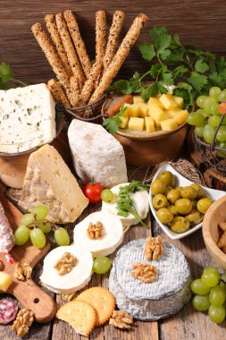 çeşitli mezeler ürünleri