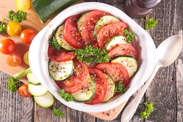 Tomatoes, courgette cooked with herbs — Stock Photo, Image