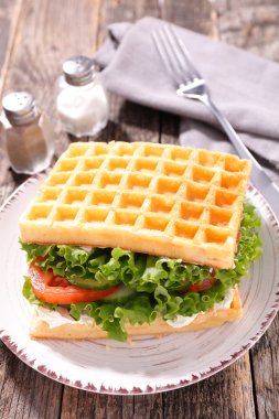 sebzeli gözleme sandviç