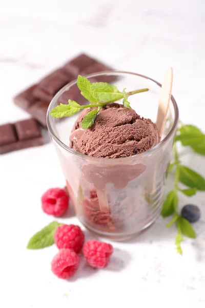 Gelato al cioccolato — Foto Stock